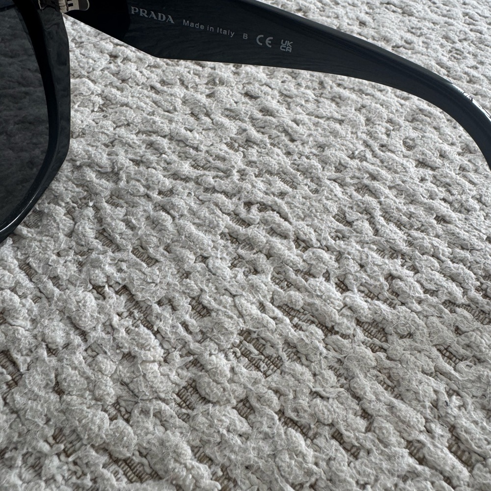 Prada Sunglasses 100% authentic - Picture 3 of 9
